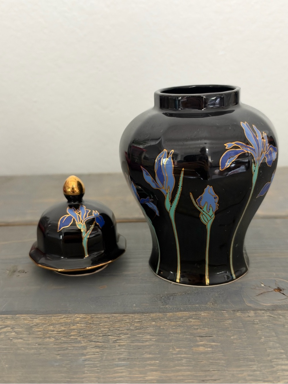 Vintage Otagiri Japan Blue Iris Ginger Jar & Trinket Box Set Black Floral - Picture 4 of 16